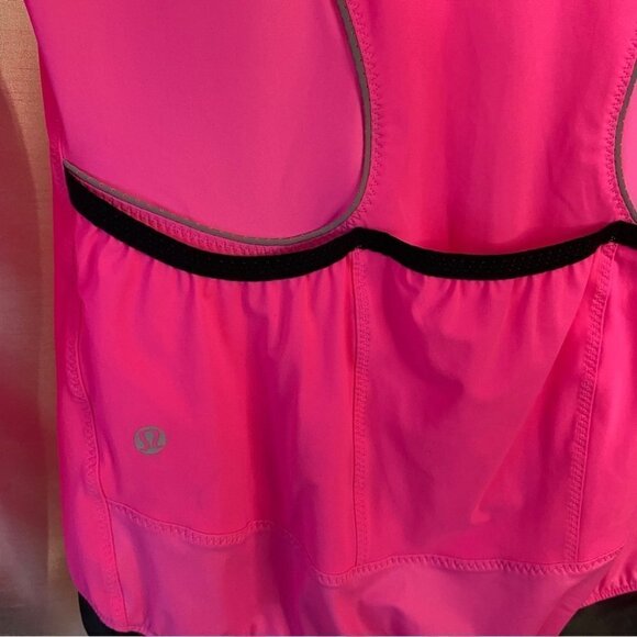 Lululemon Run:  Essential Jacket II Ladies 6 Paris Pink - Picture 12 of 14